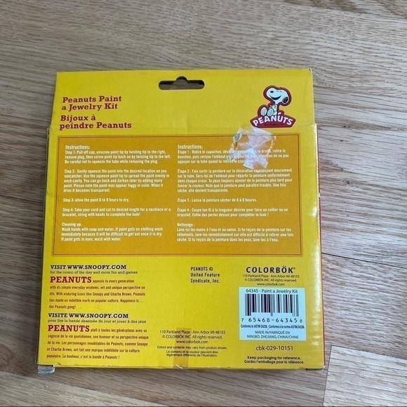 Peanuts Snoopy Paint a Jewelry Kit NIB Beaded Arts Crafts - Picture 3 of 3